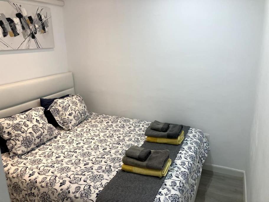 Puerto Del Carmen Airconditioned 2Bed Poolside Apt Eksteriør bilde